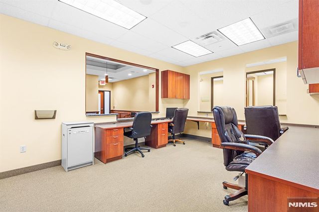 246 Hamburg Turnpike 305F, Wayne, NJ 07470