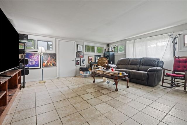 859 Carleton Avenue, Mobile, AL 36617