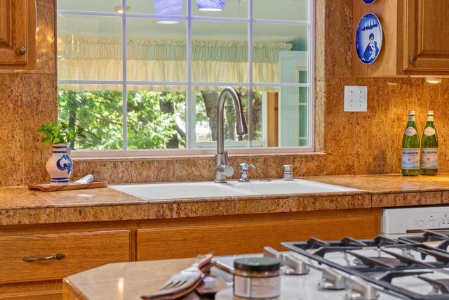 14986 Margot Lane, Pine Grove, CA 95665