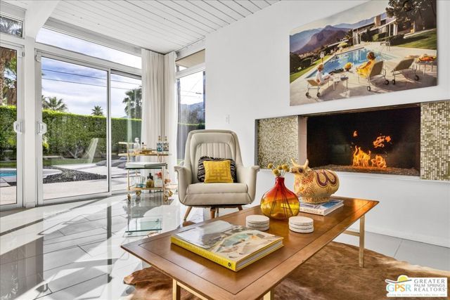 439 E Racquet Club Road, Palm Springs, CA 92262