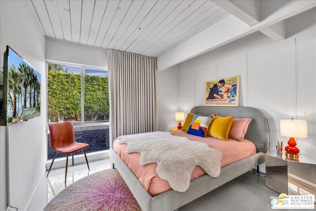 439 E Racquet Club Road, Palm Springs, CA 92262