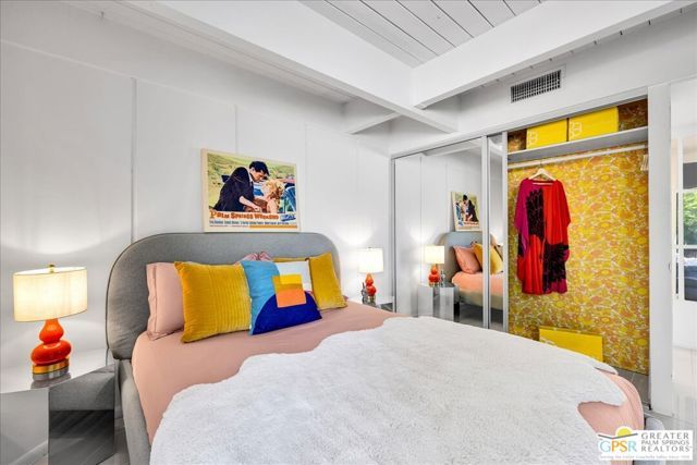 439 E Racquet Club Road, Palm Springs, CA 92262