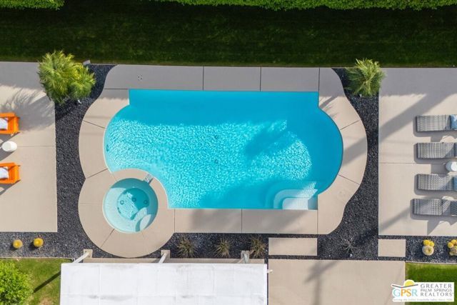 439 E Racquet Club Road, Palm Springs, CA 92262