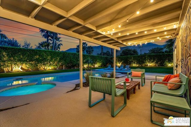 439 E Racquet Club Road, Palm Springs, CA 92262