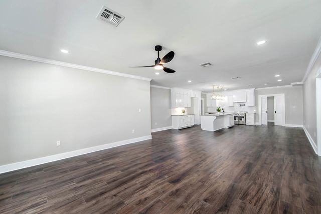 316 Windsor Dr, Thibodaux, LA 70301