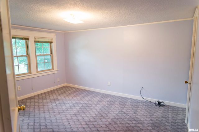 3321 STATE Street, Quincy, IL 62301