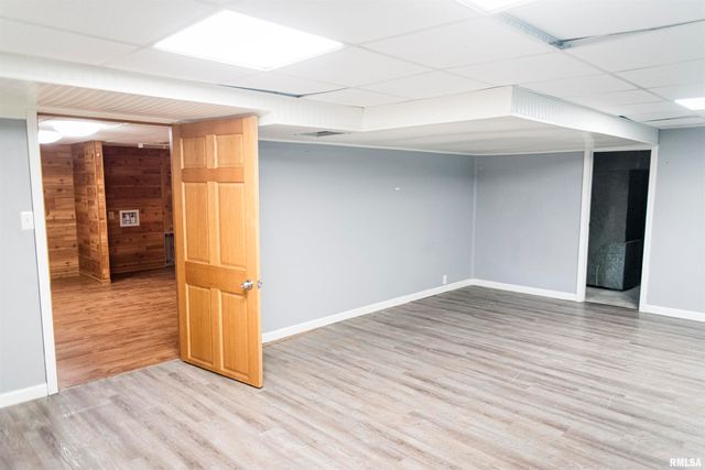 3321 STATE Street, Quincy, IL 62301