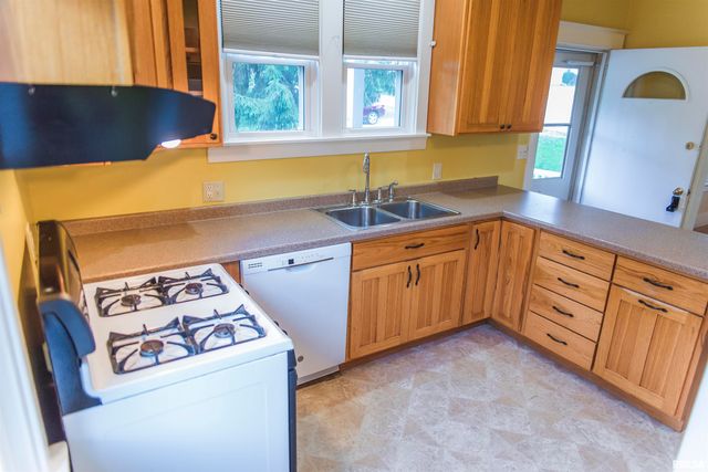 3321 STATE Street, Quincy, IL 62301