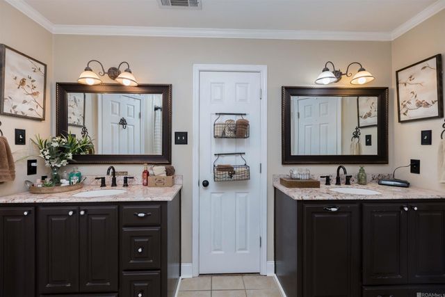 18025 Burnham Way, Greenwell Springs, LA 70739