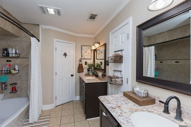 18025 Burnham Way, Greenwell Springs, LA 70739