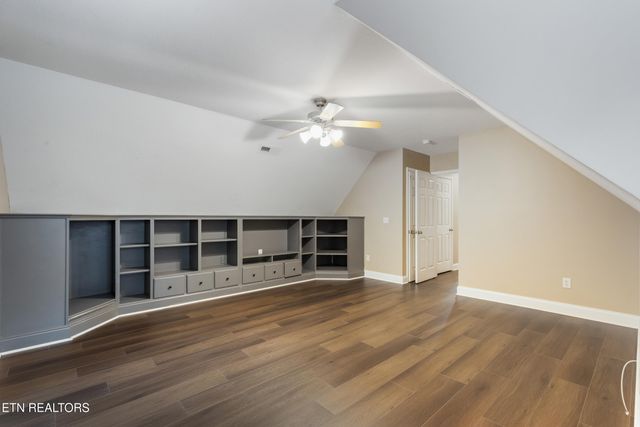 2122 Madison Grove Lane, Knoxville, TN 37922