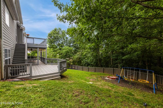 2122 Madison Grove Lane, Knoxville, TN 37922
