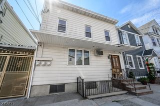 94 Van Buren St, Newark City, NJ 07105