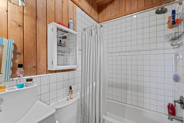 17959 Bluegrass Road, Ramona, CA 92065