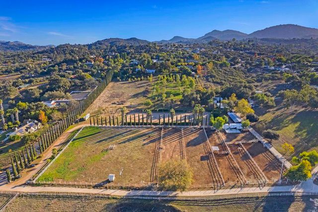 17959 Bluegrass Road, Ramona, CA 92065