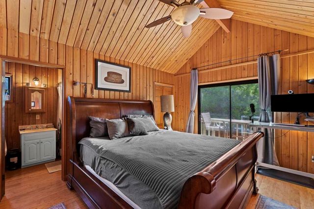 17959 Bluegrass Road, Ramona, CA 92065