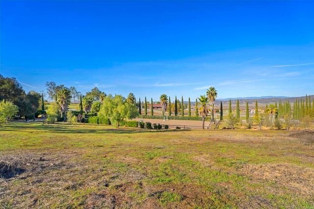 17959 Bluegrass Road, Ramona, CA 92065