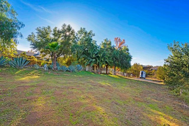 17959 Bluegrass Road, Ramona, CA 92065