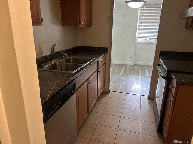 384 S Ironton St 102, Aurora, CO 80012