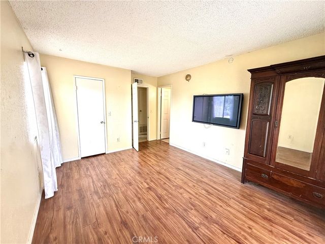 209 Ohio, Lake Elsinore, CA 92530