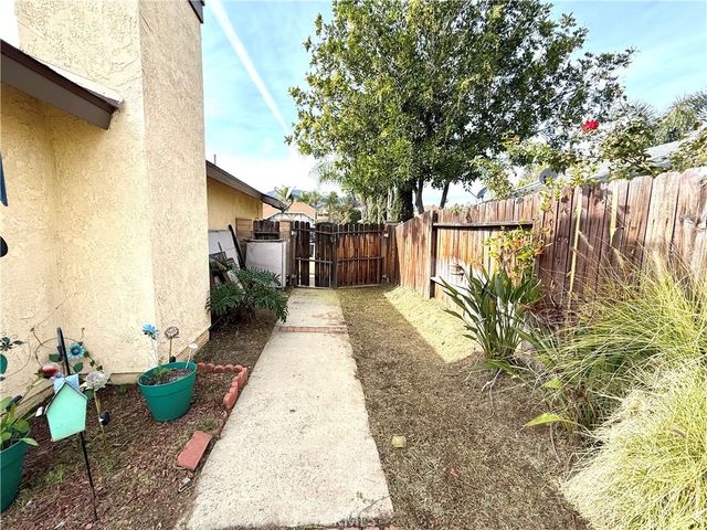 209 Ohio, Lake Elsinore, CA 92530