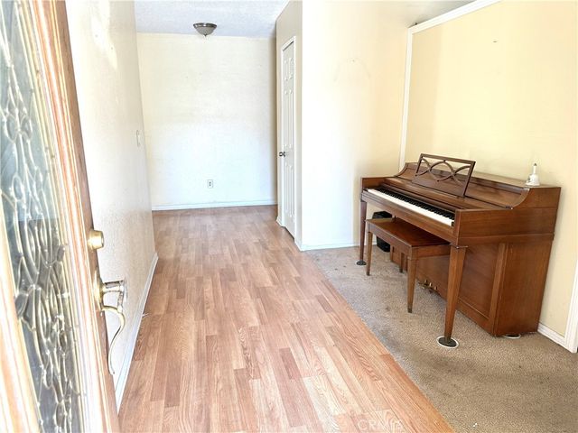 209 Ohio, Lake Elsinore, CA 92530