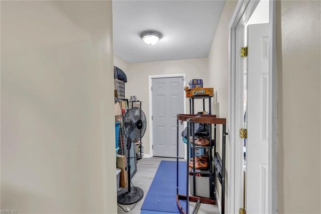 3872 Chimney Creek Dr DR, Virginia Beach, VA 23462