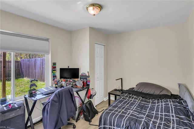 3872 Chimney Creek Dr DR, Virginia Beach, VA 23462