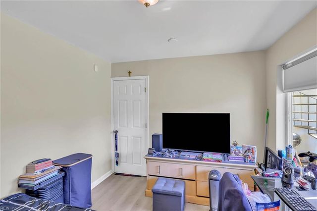 3872 Chimney Creek Dr DR, Virginia Beach, VA 23462