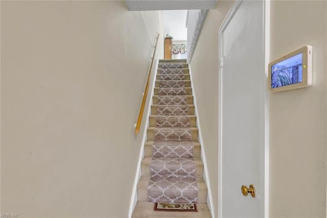 3872 Chimney Creek Dr DR, Virginia Beach, VA 23462