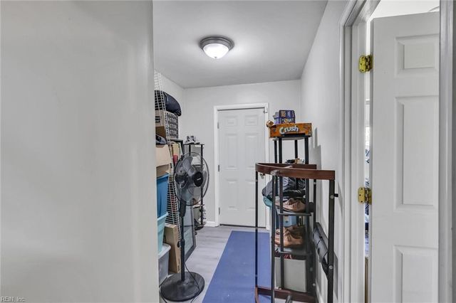 3872 Chimney Creek Dr DR, Virginia Beach, VA 23462