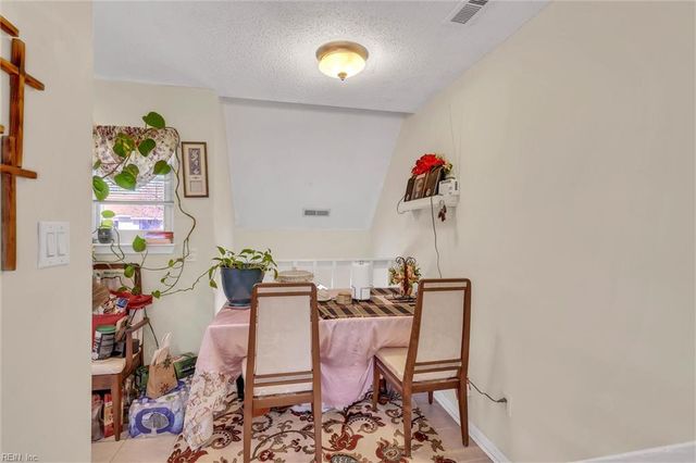 3872 Chimney Creek Dr DR, Virginia Beach, VA 23462