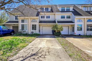3872 Chimney Creek Dr DR, Virginia Beach, VA 23462