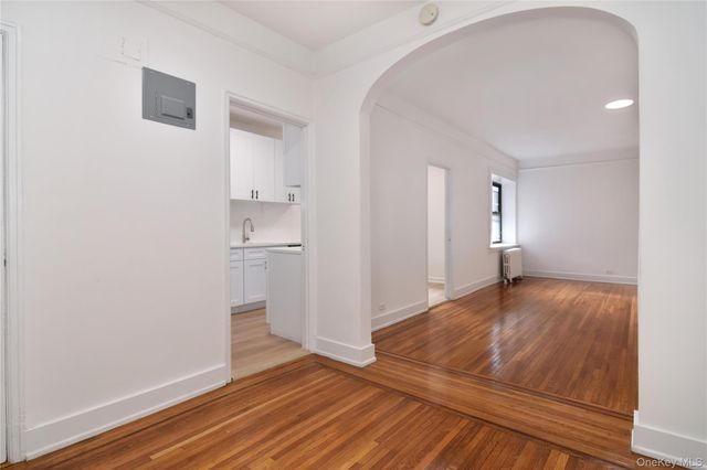 590 E 3rd Street 4C, Mount Vernon, NY 10553