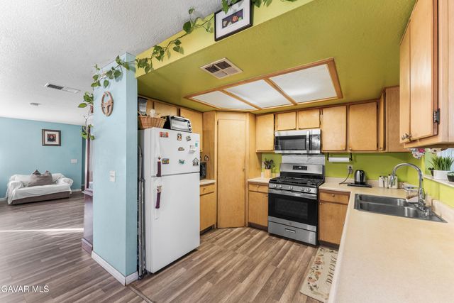 39132 E 161st Street, Palmdale, CA 93591