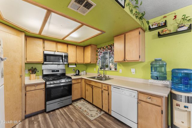 39132 E 161st Street, Palmdale, CA 93591