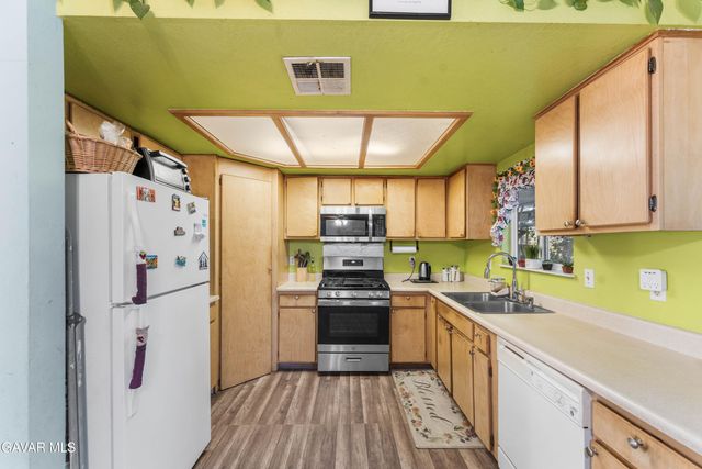 39132 E 161st Street, Palmdale, CA 93591