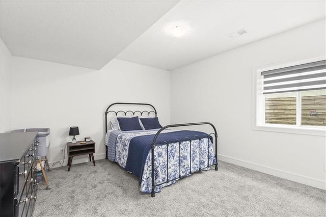 2034 SW Red Barn Lane, Lee's Summit, MO 64082