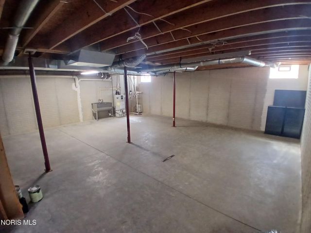 13145 Angola Road, Swanton, OH 43558
