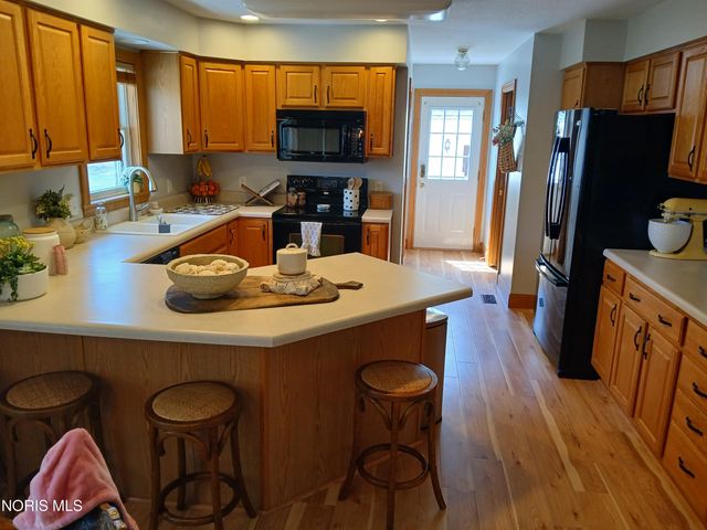 13145 Angola Road, Swanton, OH 43558