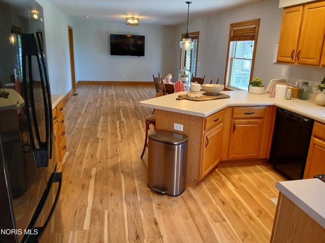 13145 Angola Road, Swanton, OH 43558