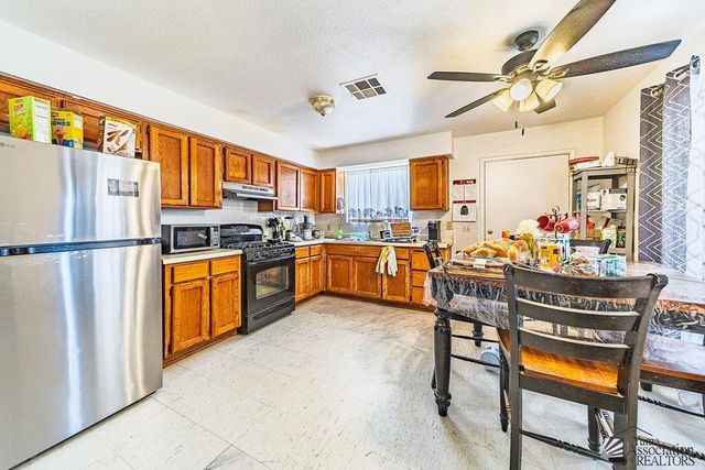 1067 N 4 Dr, San Luis, AZ 85336