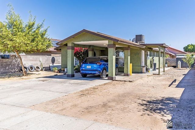 1067 N 4 Dr, San Luis, AZ 85336