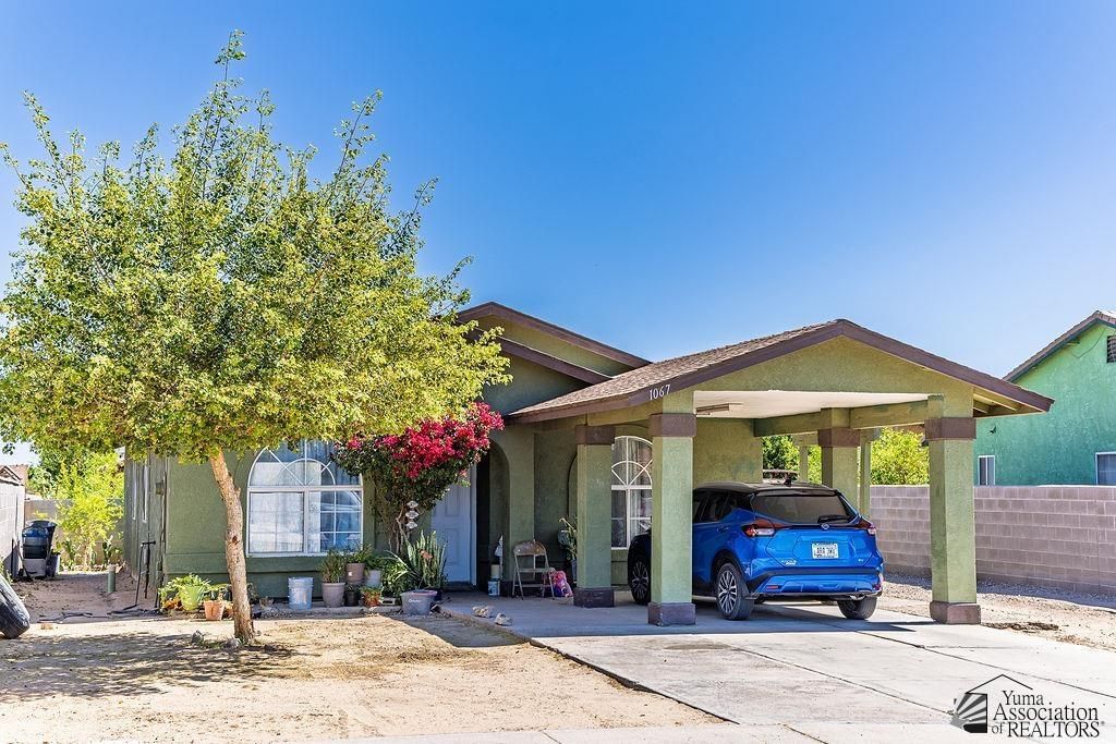 1067 N 4 Dr, San Luis, AZ 85336