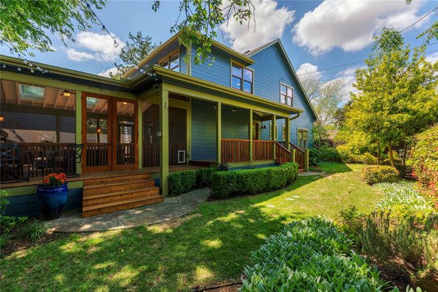 804 N College Street, Mckinney, TX 75069