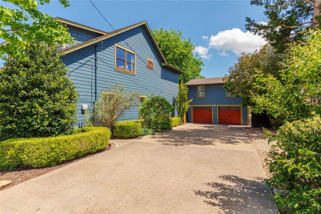 804 N College Street, Mckinney, TX 75069