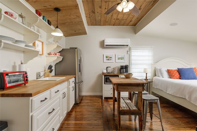 804 N College Street, Mckinney, TX 75069