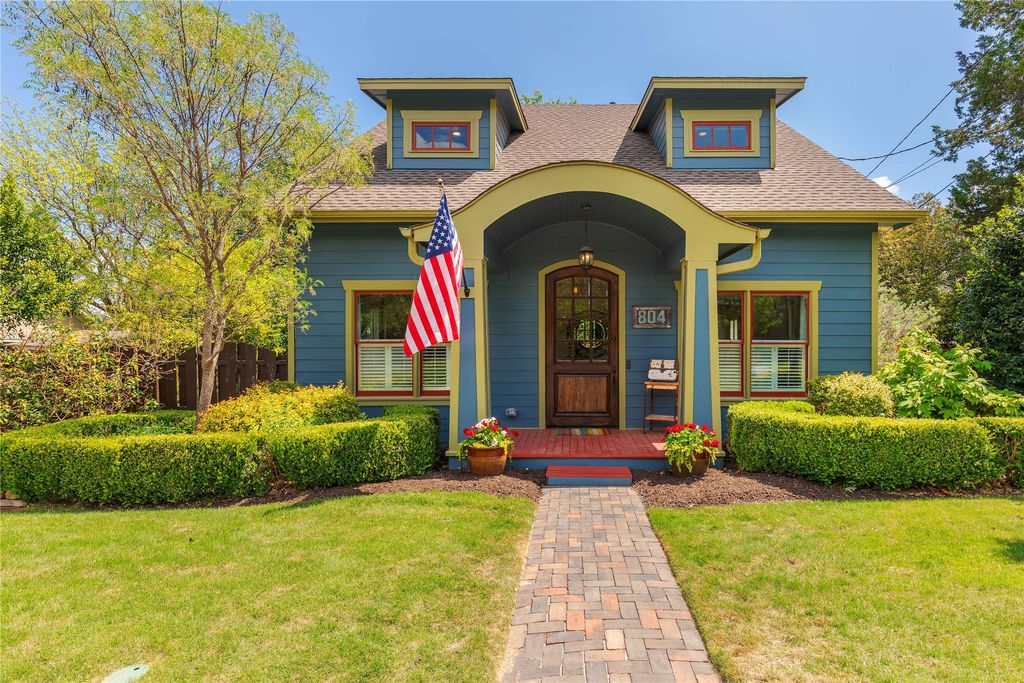 804 N College Street, Mckinney, TX 75069