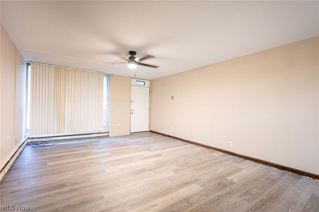 2331 E Market Street 124, Akron, OH 44312
