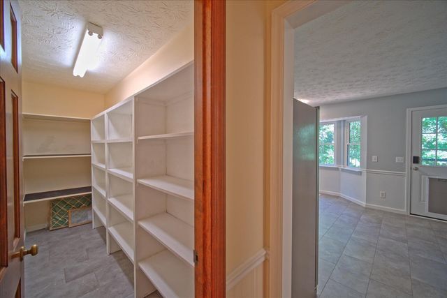 2009 Rock Bluff Road, Hixson, TN 37343
